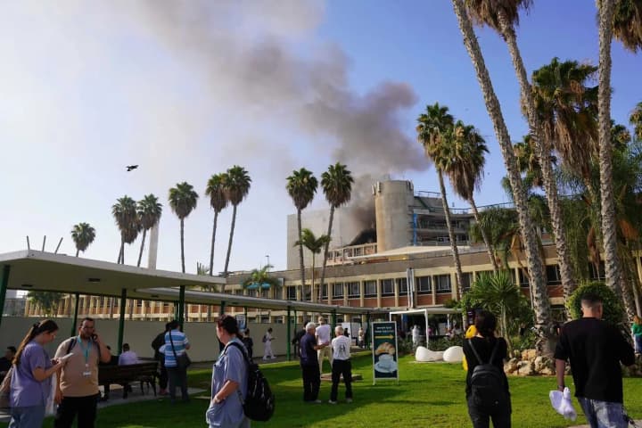 iranskaya-raketa-nanesla-ushcherb-bolnitse-soroka-v-beer-sheve-video