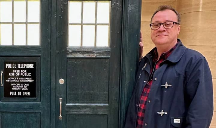 doctor-who-showrunner-takes-column-break-amid-future-uncertainty