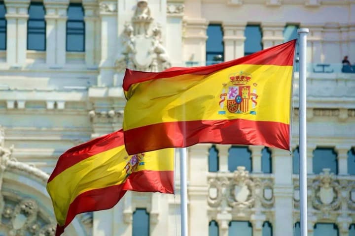 spain-set-a-new-tourism-record-over-44-million-people-visited-the-country-in-the-first-6-months-of-2025