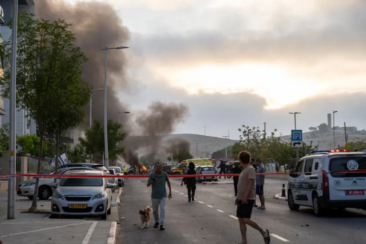 the-air-war-between-israel-and-iran-enters-its-second-week-amid-advancing-european-diplomacy