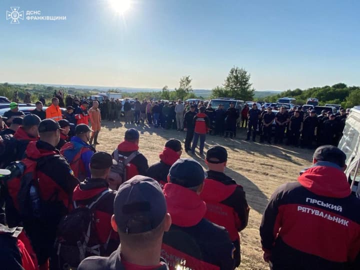 na-prikarpate-treti-sutki-ishchut-5-letnego-malchika-privlecheni-droni-i-11-poiskovikh-grupp