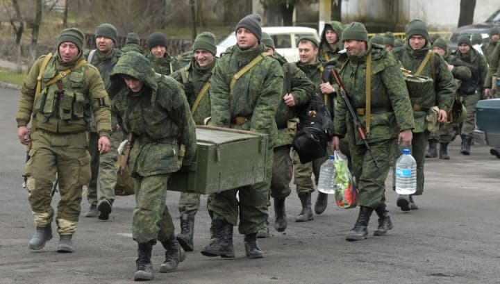 russian-officers-massively-avoid-the-front-hiding-in-rear-units-hur