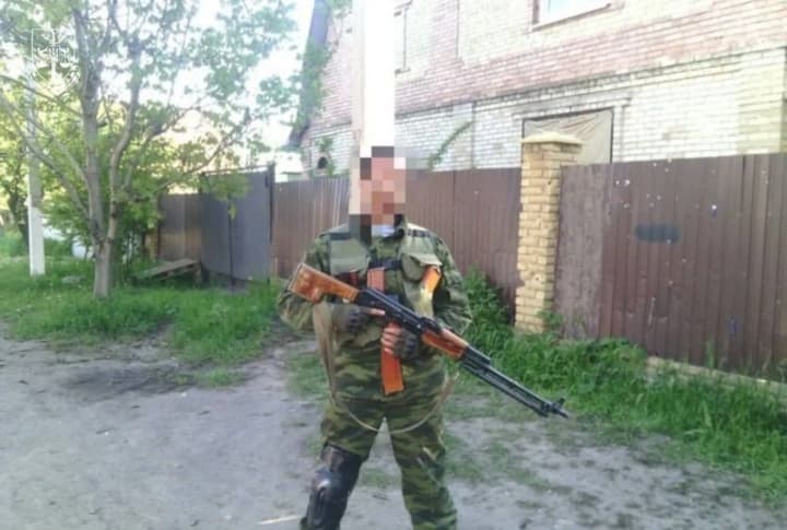 uchastnik-bakhmutskoi-myasorubki-zhitelyu-khersonshchini-obyavleno-podozrenie-za-sluzhbu-v-vagnere