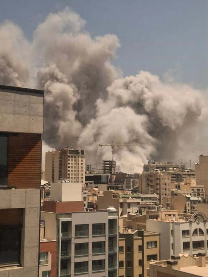 israel-strikes-tehran-a-irgc-base-evin-prison-and-a-symbolic-countdown-clock-attacked