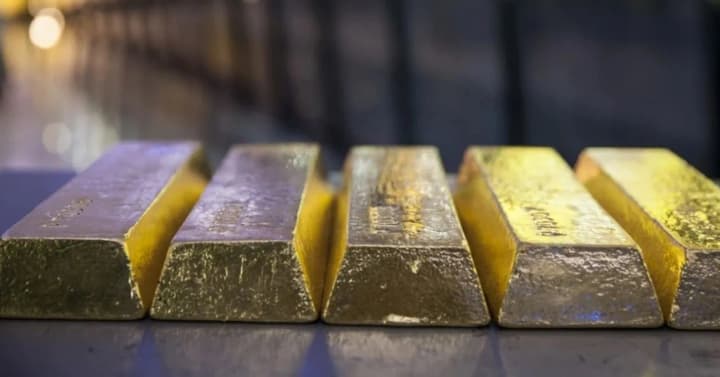 nimechchyna-ta-italiia-vyvedut-miliardy-zolota-z-ssha-cherez-polityku-trampa-ft