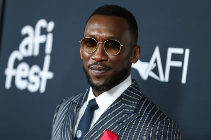 aktor-mahershala-ali-pidtverdyv-hotovnist-zniatysia-u-filmi-bleid