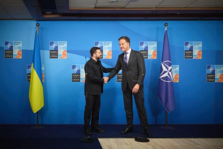 zelenskyi-i-riutte-skoordynuvaly-kroky-v-ramkakh-samitu-nato-v-haazi-op