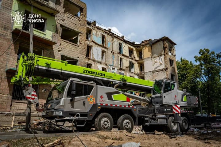 u-kyievi-zavershyly-roboty-pislia-udaru-rf-23-chervnia-pokazaly-yak-zaraz-vyhliadaie-bahatopoverkhivka