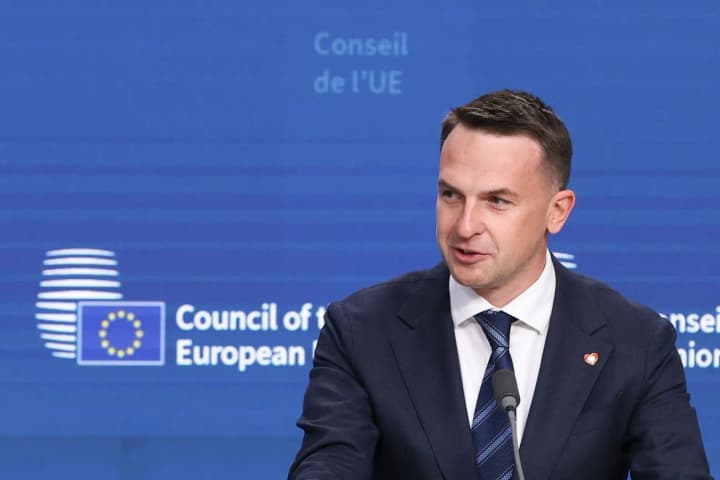 polsha-otsenila-vozmozhnost-soglasheniya-na-sammite-po-novim-sanktsiyam-yes-protiv-rf