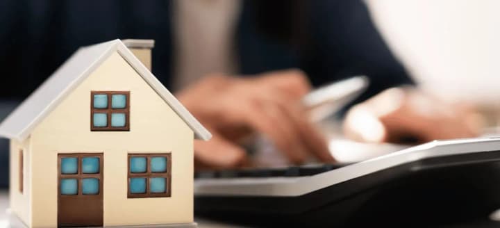 v-2025-godu-ukraintsi-uzhe-uplatili-pochti-5-milliardov-naloga-na-nedvizhimost-bolshe-vsego-kiev