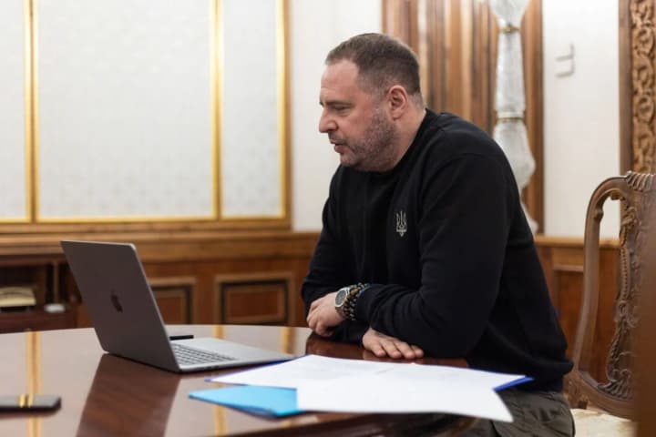 put-k-miru-yevrointegratsiya-i-vstrecha-zelenskogo-s-trampom-yermak-provel-onlain-vstrechu-s-sovetnikami-liderov-stran-yevropi