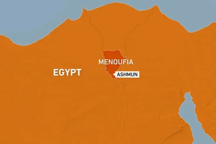 in-egypt-19-people-mostly-teenage-girls-died-as-a-result-of-a-collision-between-a-truck-and-a-minibus