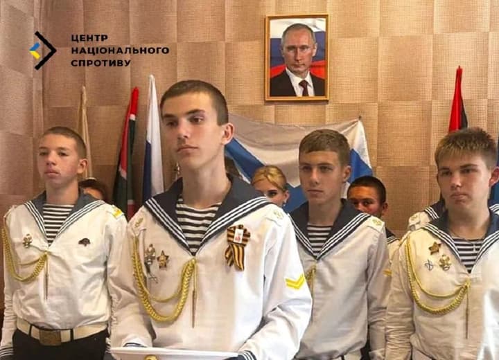 rosiiany-zvoziat-kadetiv-z-tot-na-sviatkuvannia-dnia-vms-rf-do-sankt-peterburha-tsns