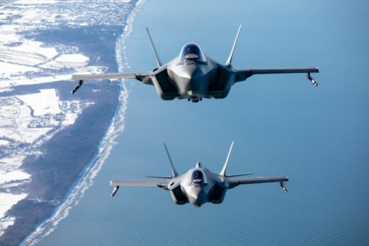 norvegiya-razmestit-chast-svoikh-f-35-v-polshe-dlya-usileniya-bezopasnosti-nato-minoboroni-strani