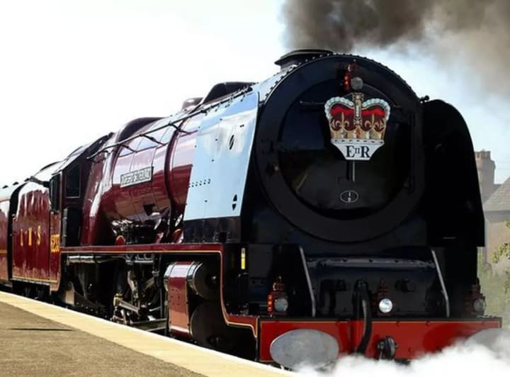 brytanska-korolivska-rodyna-vidmovytsia-vid-poizda-u-ramkakh-skorochennia-vytrat