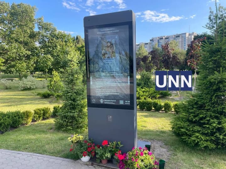 ne-tsikavliat-yakis-kartynky-u-brovarakh-pidlitky-rozvazhalysia-bilia-memorialu-pamiati-ta-nahrubyly-materi-heroia