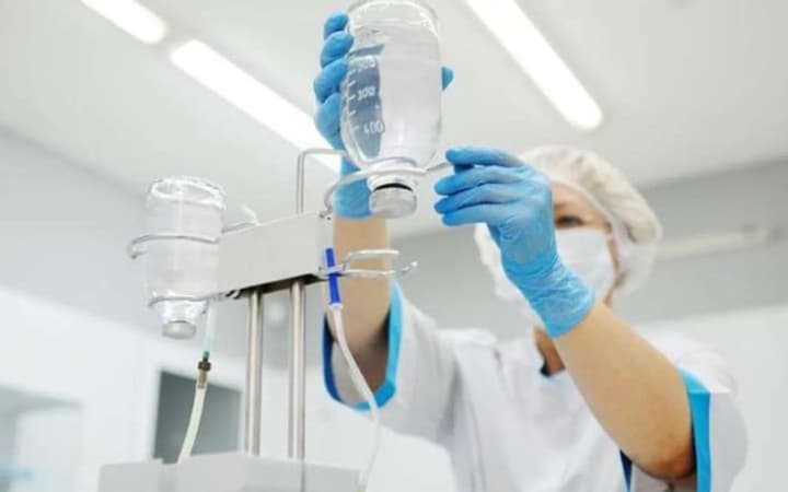 v-vinnitskoi-oblasti-v-bolnitsu-popali-25-chelovek-otravivshikhsya-yedoi-iz-odnogo-iz-fastfudov