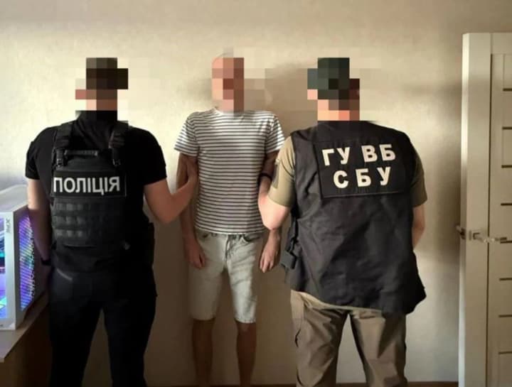 pidroblialy-i-zbuvaly-dokumenty-mvs-i-politsii-zatrymano-chleniv-orhanizovanoi-zlochynnoi-hrupy