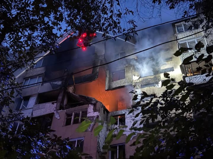 high-rise-building-significantly-damaged-there-are-casualties-odesa-shows-consequences-of-russian-night-attack-photo
