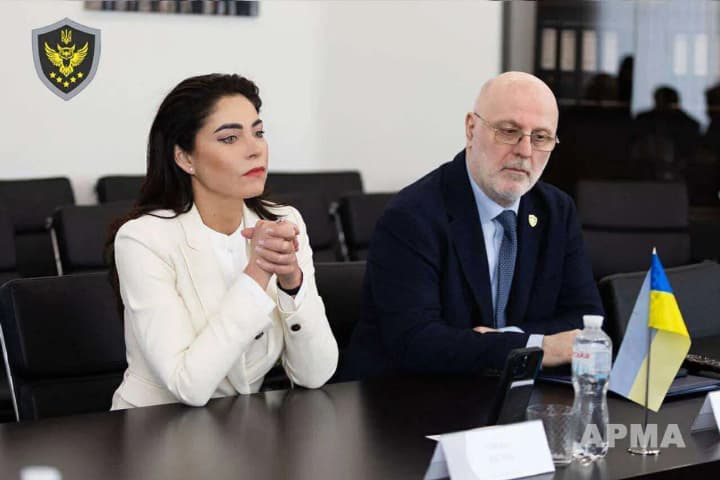 vnutrennii-interes-kto-v-arma-mozhet-lobbirovat-kompaniyu-s-rossiiskim-sledom-alakor-siti-v-konkurse-za-gulliver