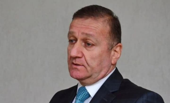 okupatsiinoho-eks-mera-luhanska-manolisa-pilavova-nibyto-pidirvala-smertnytsia-roszmi