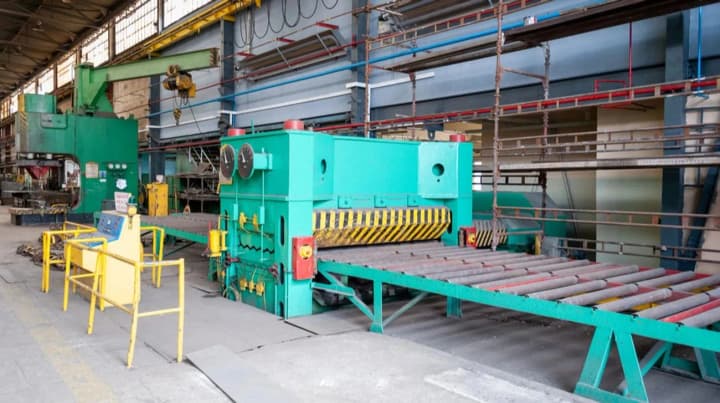 cheshskaya-spetssluzhba-proverit-kompanii-kotorie-mogut-obespechivat-rf-stankami-dlya-oruzhiya