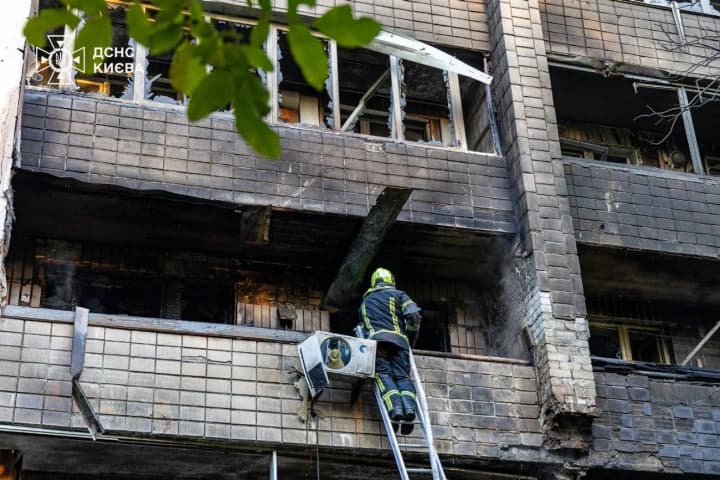 massive-night-attack-by-the-russian-federation-on-kyiv-6-districts-affected-solomianskyi-the-most