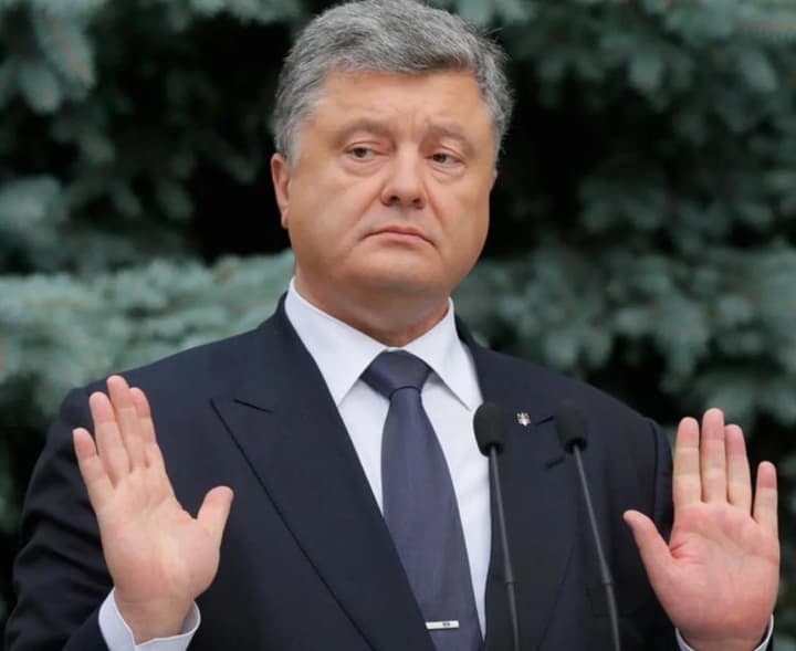 weeds-on-the-ruins-of-shukhevychs-estate-which-poroshenko-undertook-to-restore-indicate-his-words-are-not-worth-the-paper-they-are-written-on-expert