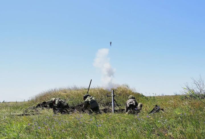 general-staff-on-the-front-situation-136-battles-took-place-occupiers-used-1436-kamikaze-drones