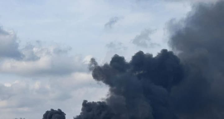 vrazheskaya-ataka-v-nikolaeve-predvaritelno-postradal-chelovek-razdavalis-vzrivi