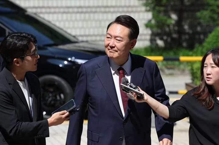 sudova-vlada-pivdennoi-korei-podala-zaiavu-na-aresht-kolyshnoho-prezydenta-yuna