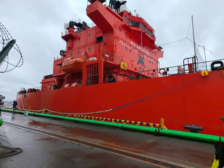 u-rosii-stavsia-vybukh-na-tankeri-zafiksovano-vytik-amiaku