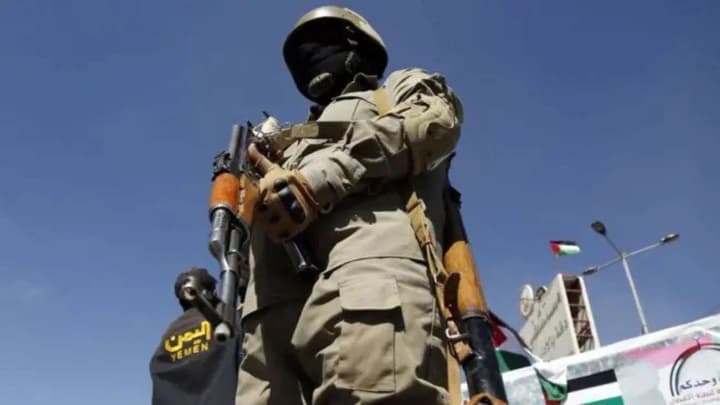 first-time-in-several-months-houthis-attacked-a-dry-cargo-ship-in-the-red-sea