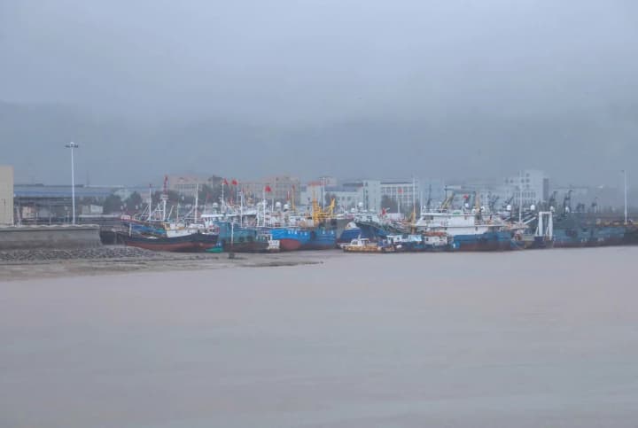 tropical-storm-danas-approaches-china-after-deadly-hit-on-taiwan