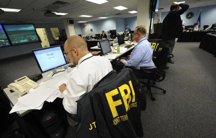 fbi-launched-criminal-investigations-into-ex-cia-and-fbi-directors