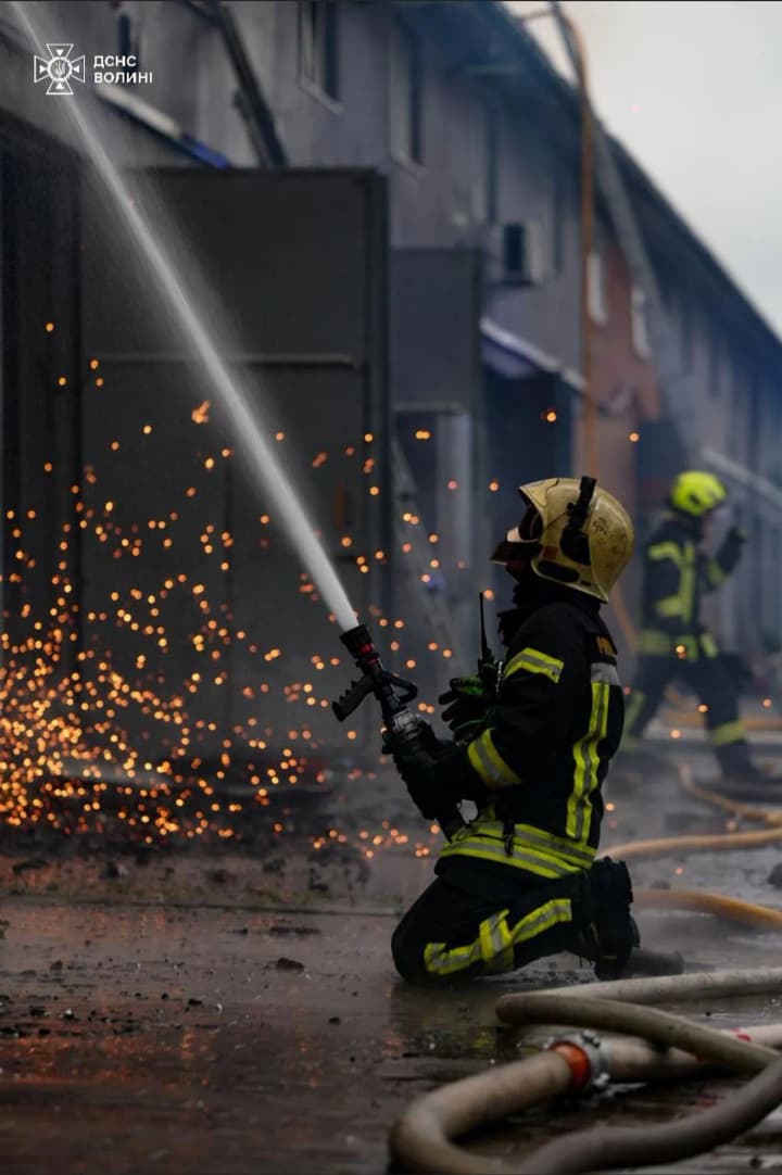 fire-extinguished-in-lutsk-after-massive-russian-attack-consequences-shown
