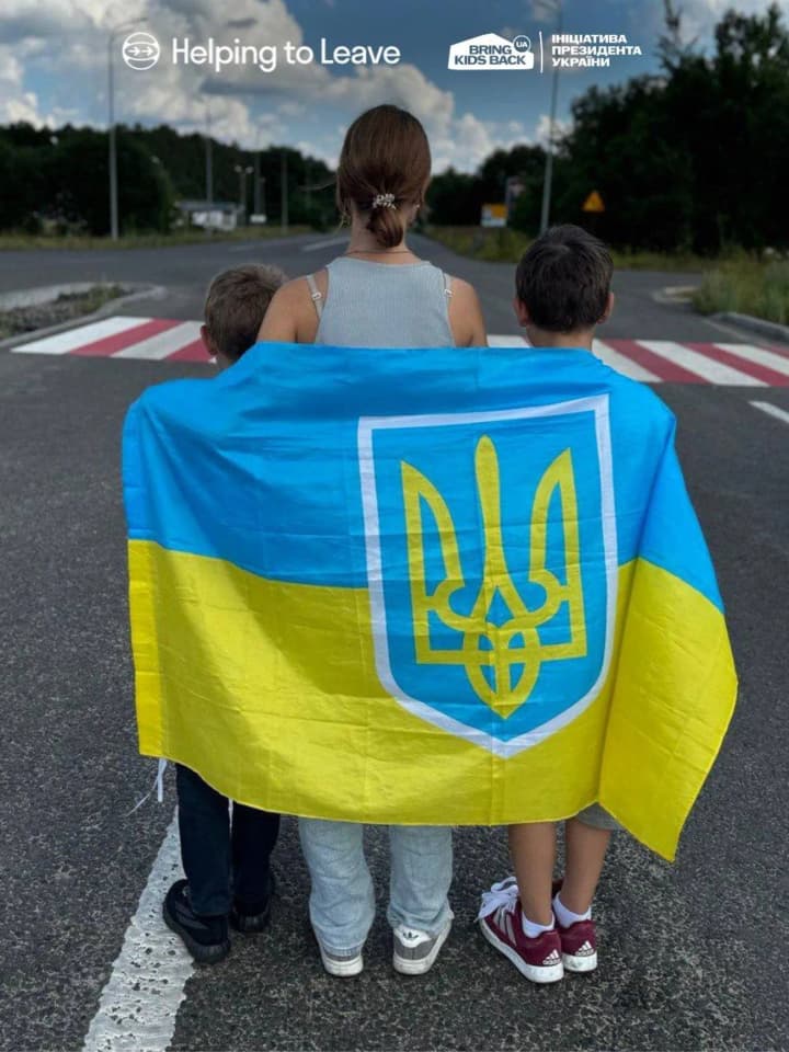 ukraine-returned-a-group-of-children-and-a-young-man-whom-russia-wanted-to-mobilize-into-its-army-from-the-occupied-territories