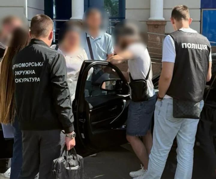 masshtabni-koruptsiini-skhemy-vykryly-u-9-oblastiakh-ukrainy-suma-khabariv-ponad-4-mln-hrn