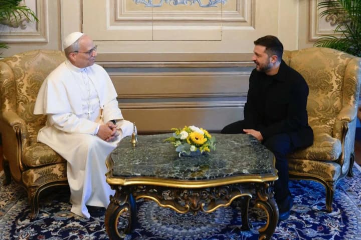 zelenskyi-zaprosyv-papu-do-ukrainy-ta-obhovoryv-povernennia-ditei