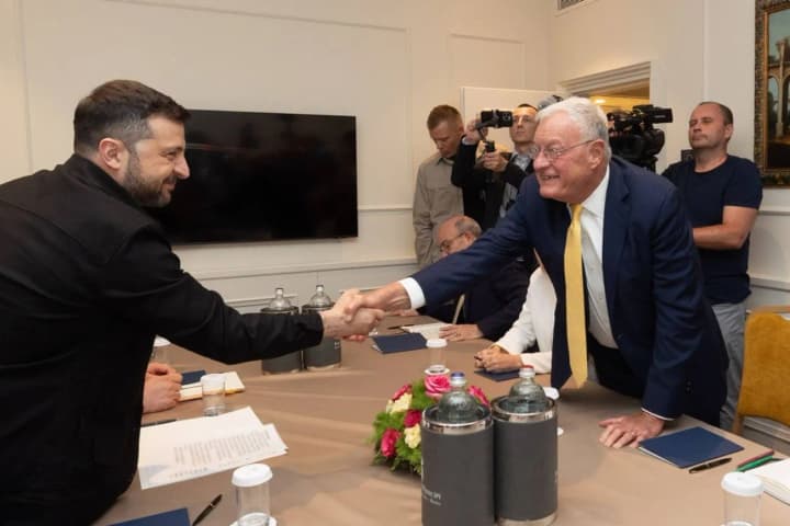 postachannia-zbroi-do-ukrainy-ta-posylennia-sanktsii-zelenskyi-rozkryv-detali-zustrichi-z-kellohom