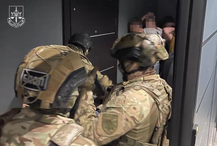 large-scale-law-enforcement-operation-exposed-office-workers-in-dnipropetrovsk-region