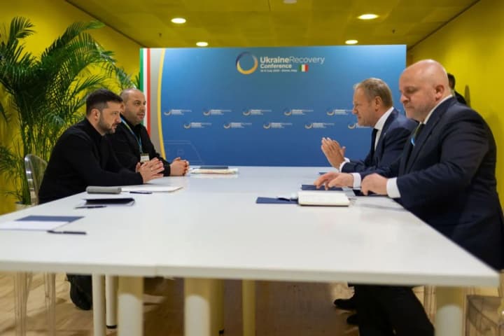 zelenskyi-i-tusk-obhovoryly-posylennia-ppo-ta-oboronne-vyrobnytstvo