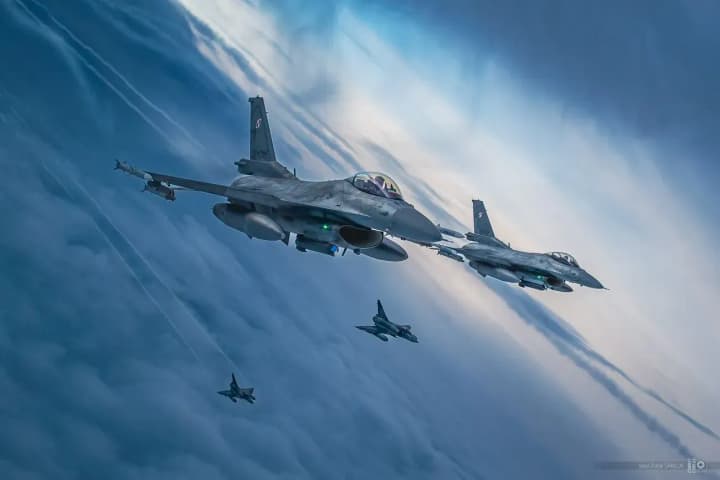 poland-scrambled-fighter-jets-amid-russian-attack-on-ukraine