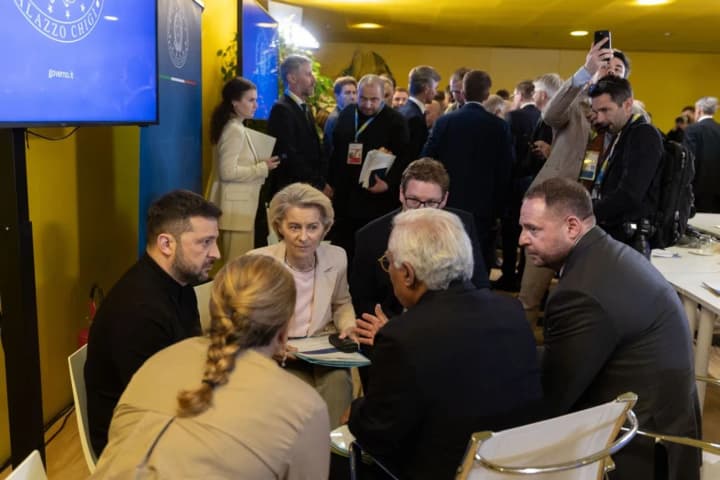 strengthening-air-defense-investments-in-production-and-more-zelenskyy-summarized-the-ukraine-recovery-conference