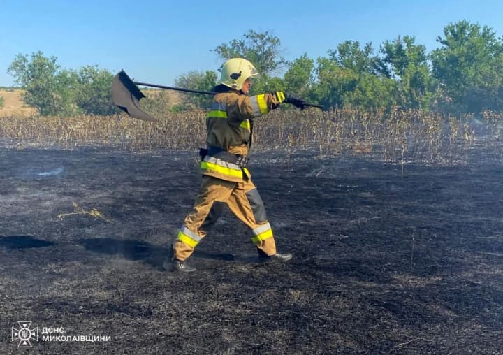 masshtabna-khvylia-pozhezh-u-mykolaivskii-oblasti-57-zaiman-za-dobu-odne-cherez-obstril