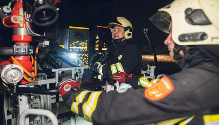 ataka-rosiian-na-sumshchynu-ye-zahybli-ta-poraneni-zruinovani-budynky