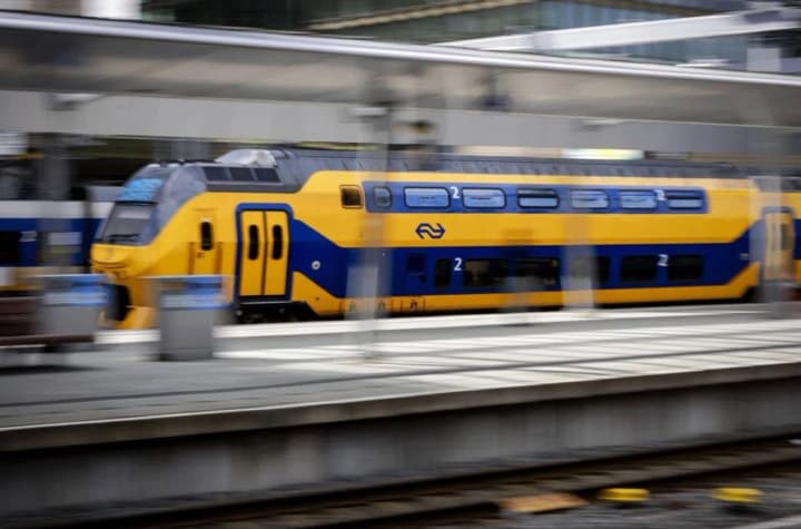 preparing-for-war-netherlands-to-convert-old-trains-into-mobile-hospitals-for-military