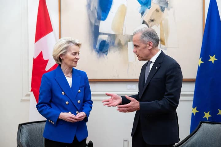 predsedatel-yevrokomissii-i-premer-kanadi-obsudili-ukreplenie-ekonomicheskogo-i-oboronnogo-sotrudnichestva