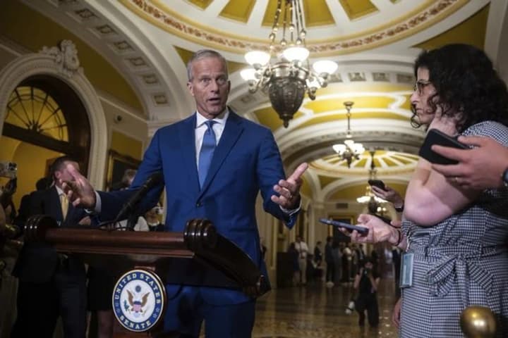 u-senati-postavyly-na-pauzu-zakonoproiekt-pro-sanktsii-proty-rf