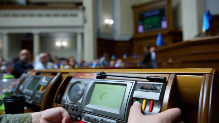 status-zasnovnyka-derzhavnoi-nezalezhnosti-ukrainy-komitet-rekomenduvav-radi-ukhvalyty-zakonoproiekt-za-osnovu